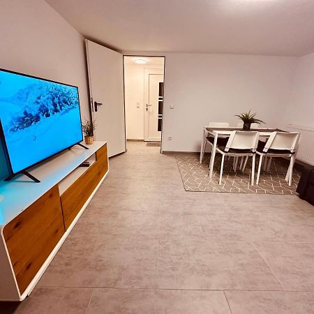 Gemuetliche Wohnung In レバークーゼン エクステリア 写真