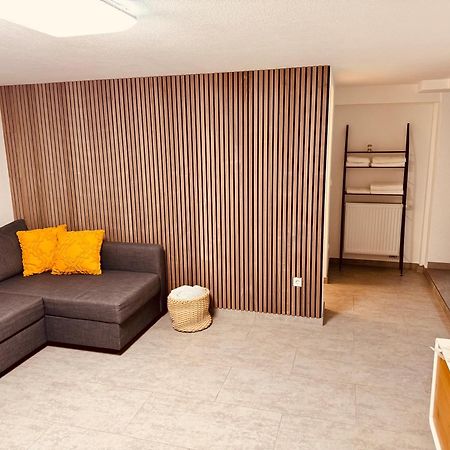 Gemuetliche Wohnung In レバークーゼン エクステリア 写真