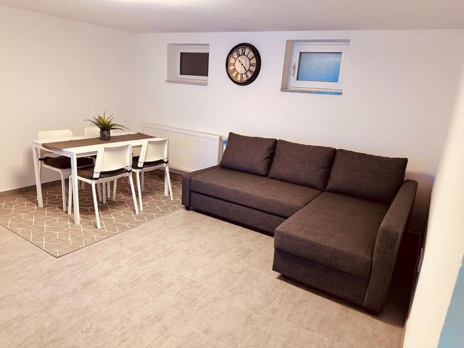 Gemuetliche Wohnung In レバークーゼン エクステリア 写真